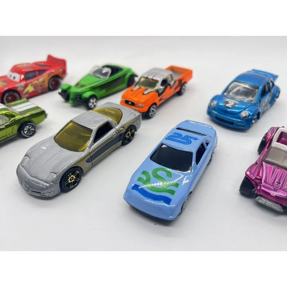 Lot of 9 Die Cast Cars